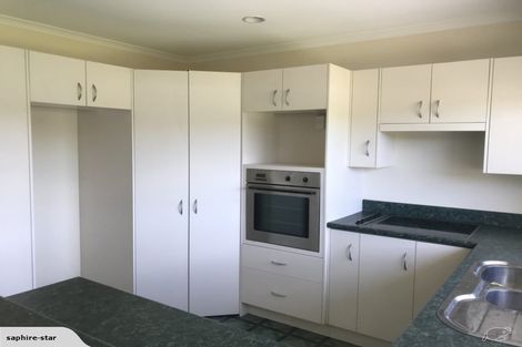 Photo of property in 3 Pikitanga Close, Tawa, Wellington, 5028