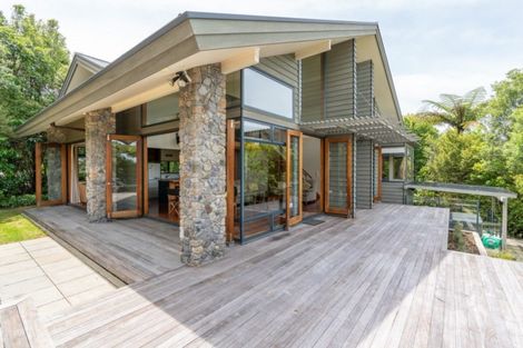 Photo of property in 10a Whakamoenga Point, Acacia Bay, Taupo, 3385