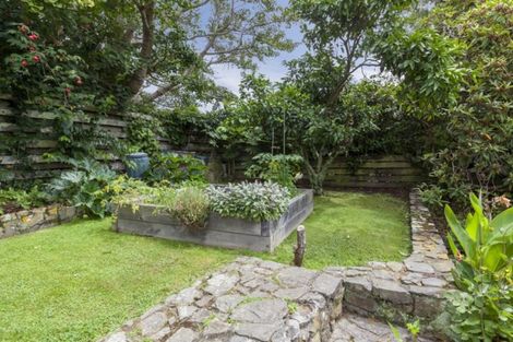 Photo of property in 256 Te Moana Road, Waikanae, 5036