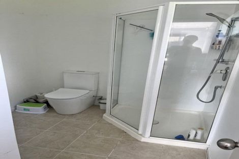 Photo of property in 21 Pyrite Street, Westgate, Auckland, 0614