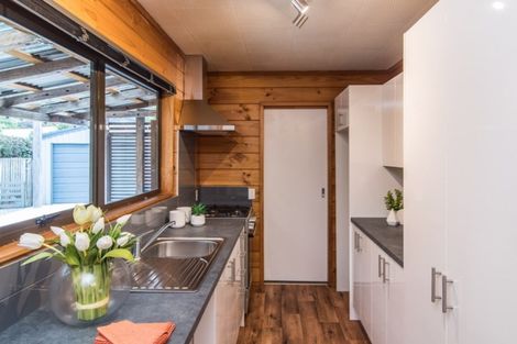 Photo of property in 4 Poneke Drive, Waikanae, 5036