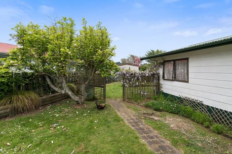 Photo of property in 19 Chaucer Place, Owhata, Rotorua, 3010