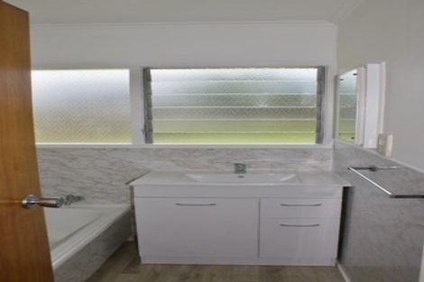 Photo of property in 2/3 Stanley Avenue, Milford, Auckland, 0620