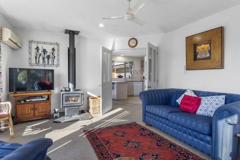 Photo of property in 5b Norton Place, Woodend, 7610