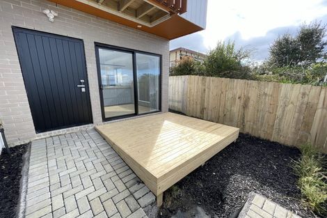 Photo of property in 13d Glendhu Road, Bayview, Auckland, 0629