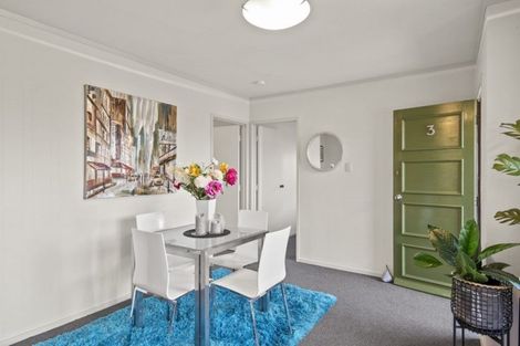 Photo of property in 3/6 Keys Street, Belmont, Auckland, 0622
