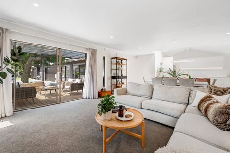 Photo of property in 18 Glengarry Avenue, Manly, Whangaparaoa, 0930