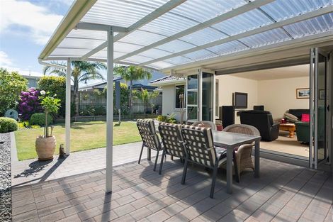 Photo of property in 51 Gibson Place, Papamoa Beach, Papamoa, 3118