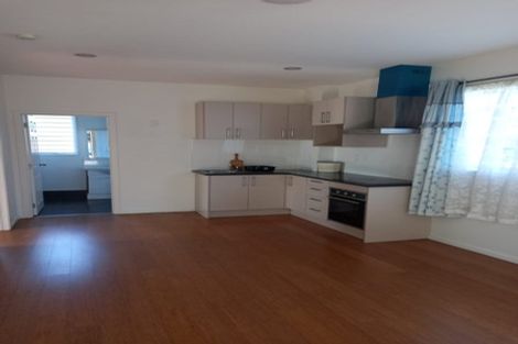 Photo of property in 11 Holden Place, Manukau, Auckland, 2025