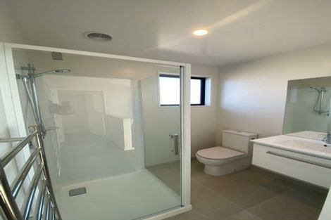 Photo of property in 2/102 Creyke Road, Ilam, Christchurch, 8041