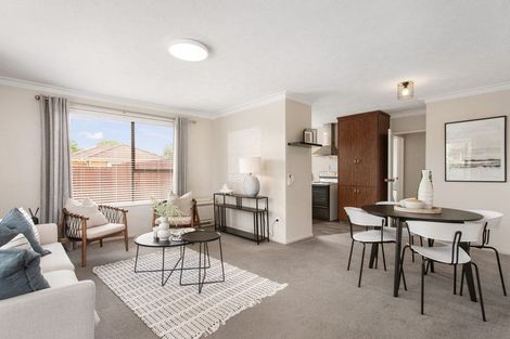 Photo of property in 1/39 Solomon Avenue, Redwood, Christchurch, 8051