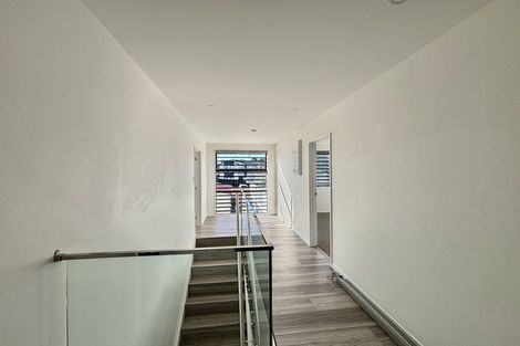 Photo of property in 19b Line Road, Glen Innes, Auckland, 1072