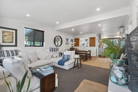 Photo of property in 780b Papamoa Beach Road, Papamoa Beach, Papamoa, 3118