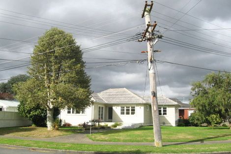 Photo of property in 2 Hudson Avenue, Ebdentown, Upper Hutt, 5018