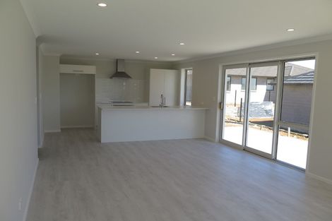 Photo of property in 6 Nottingham Road, Omokoroa, 3114