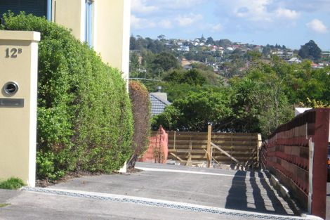 Photo of property in 12b Rothesay Bay Road, Rothesay Bay, Auckland, 0630