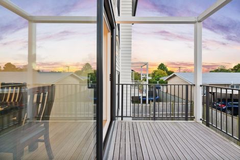 Photo of property in 5 Nephrite Lane, Henderson, Auckland, 0610