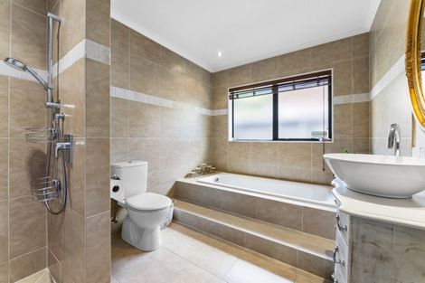 Photo of property in 31 Oreti Crescent, Papamoa Beach, Papamoa, 3118