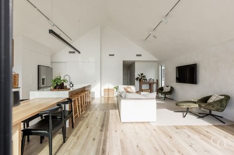 Photo of property in 56 Karewa Parade, Papamoa Beach, Papamoa, 3118