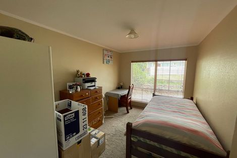 Photo of property in 1/11 Eulogy Place, Randwick Park, Auckland, 2105