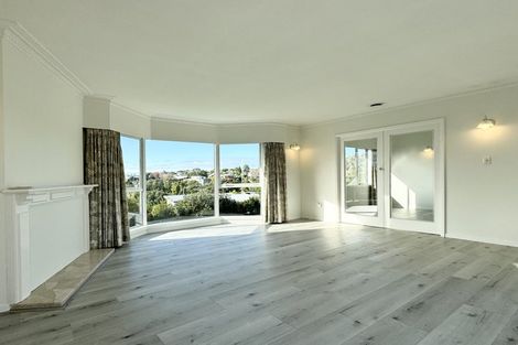 Photo of property in 25 Aberdeen Road, Castor Bay, Auckland, 0620