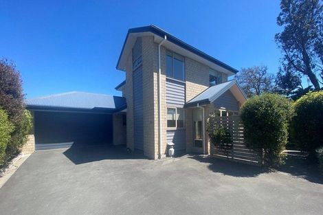 Photo of property in 84 Bowhill Road, New Brighton, Christchurch, 8083