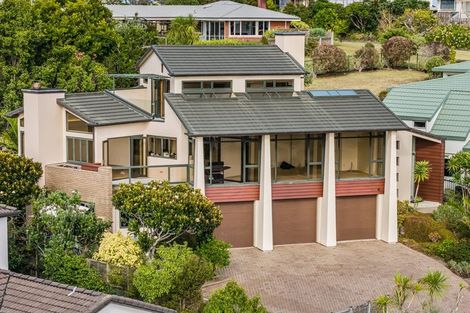 Photo of property in 9 St Clair Place, Browns Bay, Auckland, 0630