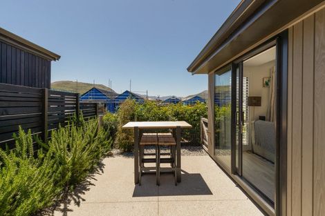 Photo of property in 10 Chapman Way, Jacks Point, 9371