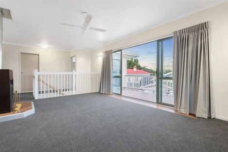 Photo of property in 4122a Great North Road, Glen Eden, Auckland, 0602