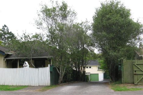 Photo of property in 2/36 Eskdale Road, Birkdale, Auckland, 0626