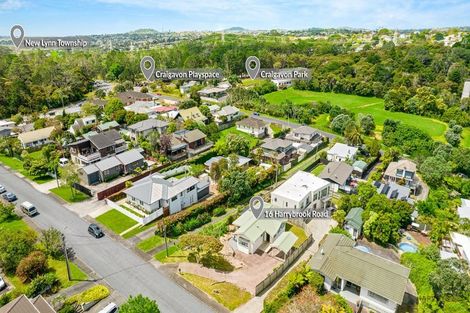 Photo of property in 16 Harrybrook Road, Green Bay, Auckland, 0604