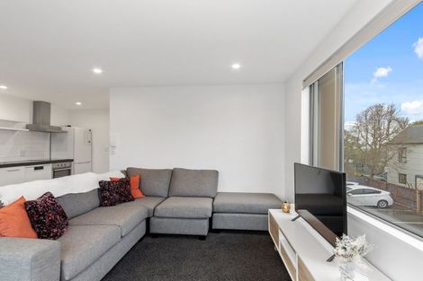 Photo of property in 11/318 Barbadoes Street, Christchurch Central, Christchurch, 8011