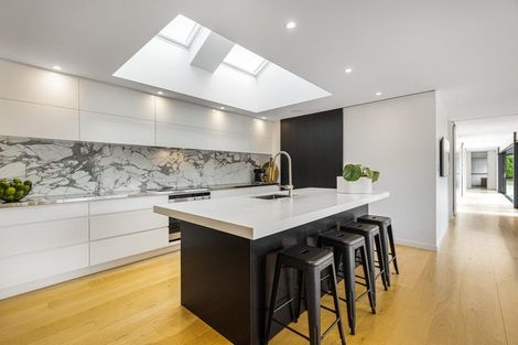 Photo of property in 48 Parkhill Road, Mellons Bay, Auckland, 2014