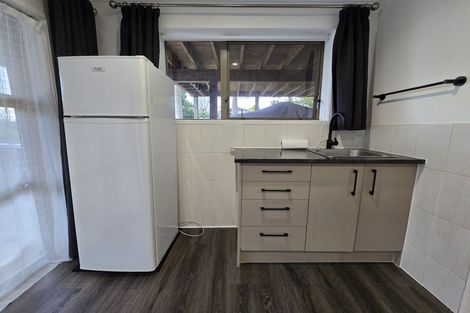 Photo of property in 25 Malvina Place, Bucklands Beach, Auckland, 2014