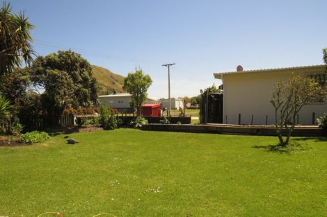Photo of property in 14 Lochiel Street, Mahia, Nuhaka, 4198