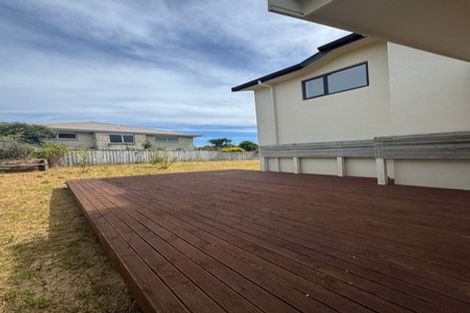 Photo of property in 19 Milford Street, Aotea, Porirua, 5024