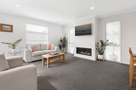 Photo of property in 5 Hayward Place, Ohauiti, Tauranga, 3112