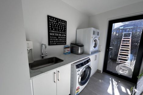 Photo of property in 2 Wanderer Lane, Jacks Point, Queenstown, 9371