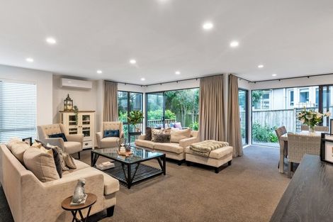 Photo of property in 192 Ridge Road, Howick, Auckland, 2014