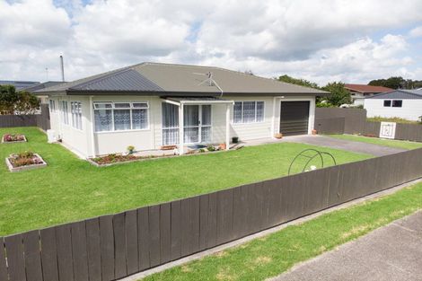 Photo of property in 2a Ranui Street, Ngatea, 3503