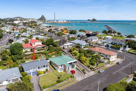 Photo of property in 8 Kitchener Terrace, Moturoa, New Plymouth, 4310