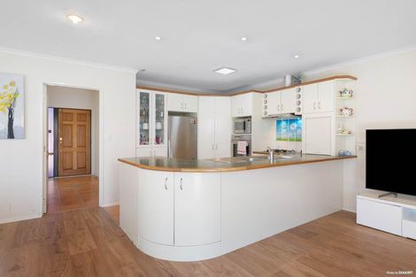 Photo of property in 213 Kilkenny Drive, East Tamaki Heights, Auckland, 2016