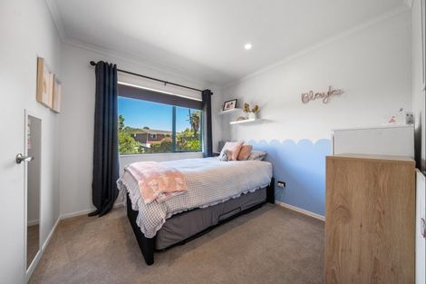 Photo of property in 89b Poplar Grove, Whalers Gate, New Plymouth, 4310