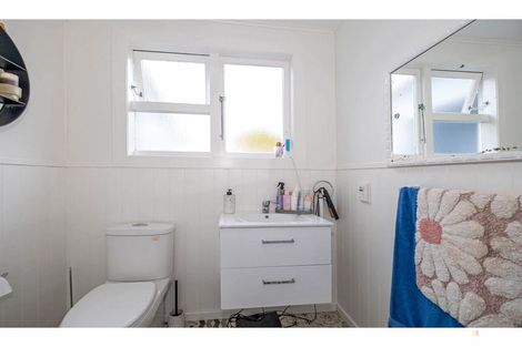 Photo of property in 126 Selwyn Street, Waimataitai, Timaru, 7910