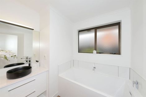 Photo of property in 29 Anglesea Avenue, Parklands, Christchurch, 8083