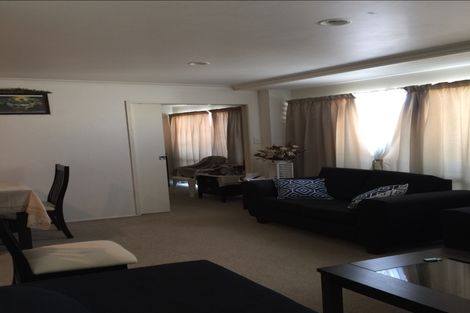 Photo of property in 14e/30 Westward Ho, Glen Eden, Auckland, 0602