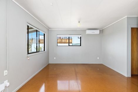 Photo of property in 5 Inca Place, Snells Beach, 0920