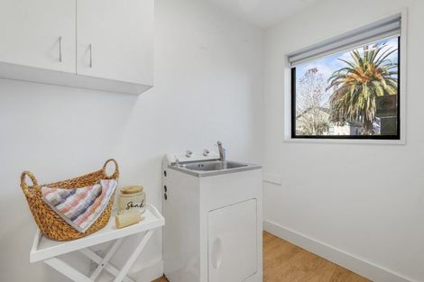 Photo of property in 2/2 Wakelin Place, Redwood, Christchurch, 8051