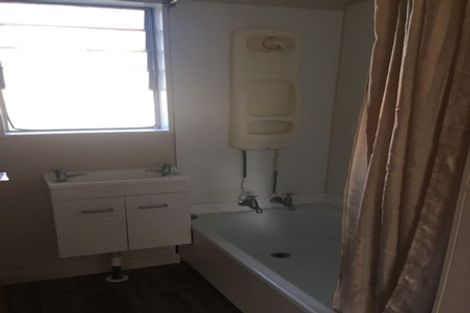 Photo of property in 5 Laurelwood Avenue, Pukekohe, 2120