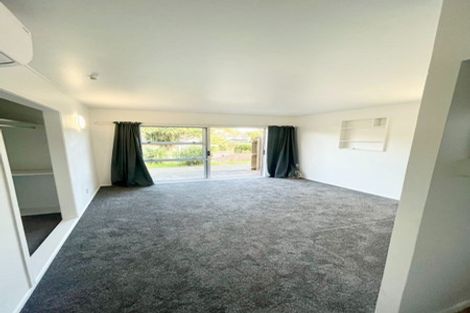 Photo of property in 8/51 Dimock Street, Titahi Bay, Porirua, 5022